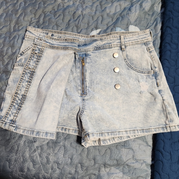 Juniors n/b jean skort - Picture 3 of 9